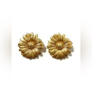 Escada Vintage Gold Tone Daisy Clip On Earrings
